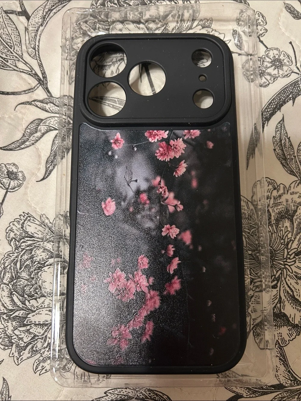 Phone case for I phone 17 PRO ,wireless charging compatible Mistic blooming plum